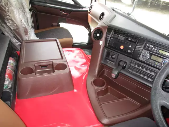 令和03年01月中古大型トラクタヘッド日野プロフィアの画像29