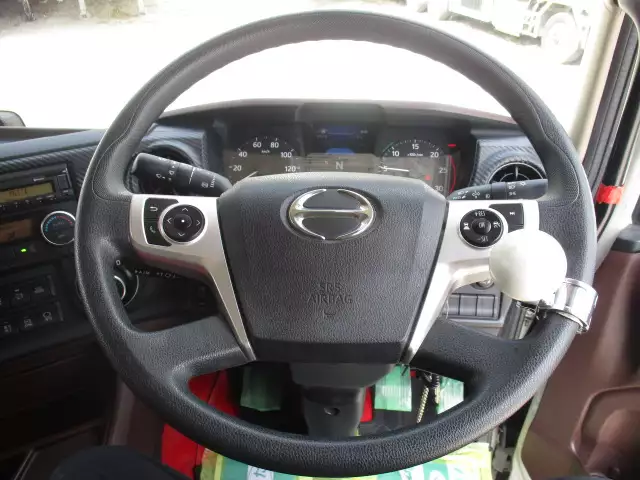 令和03年01月中古大型トラクタヘッド日野プロフィアの画像35