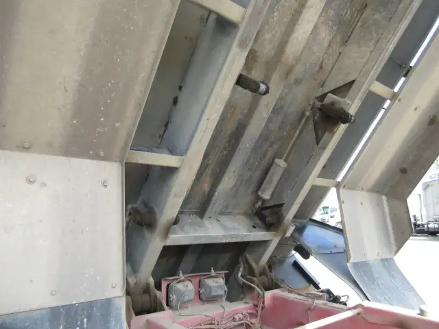 平成26年09月中古増トンダンプいすゞフォワードの画像24