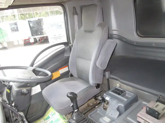 平成26年09月中古増トンダンプいすゞフォワードの画像46