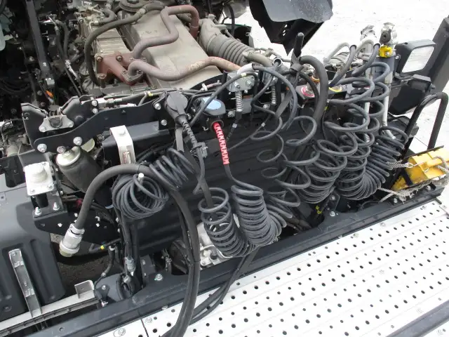 令和03年01月中古大型トラクタヘッド日野プロフィアの画像24