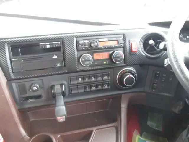 令和03年01月中古大型トラクタヘッド日野プロフィアの画像31