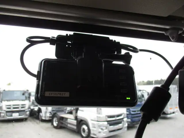 令和03年01月中古大型トラクタヘッド日野プロフィアの画像39