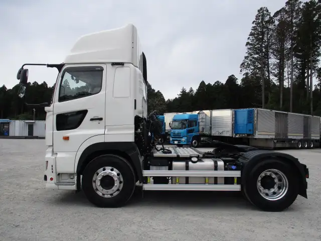 令和03年01月中古大型トラクタヘッド日野プロフィアの画像8