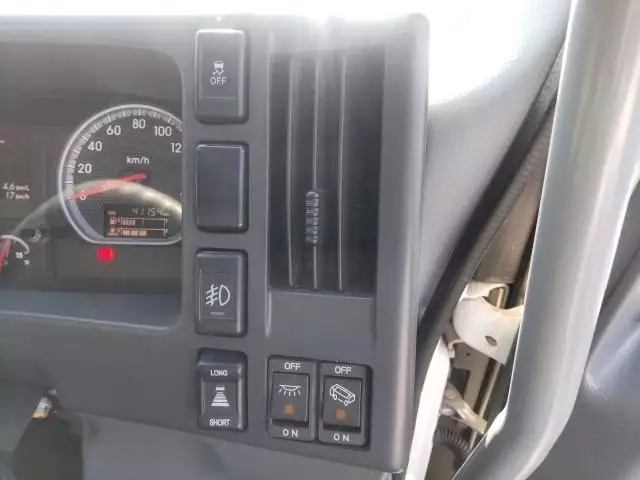 平成30年03月中古中型アルミバン・ウィングいすゞフォワードの画像11