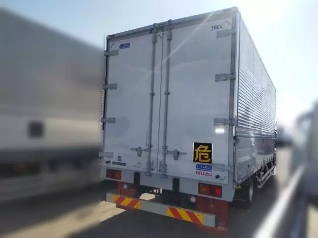 平成30年03月中古中型アルミバン・ウィングいすゞフォワードの画像3