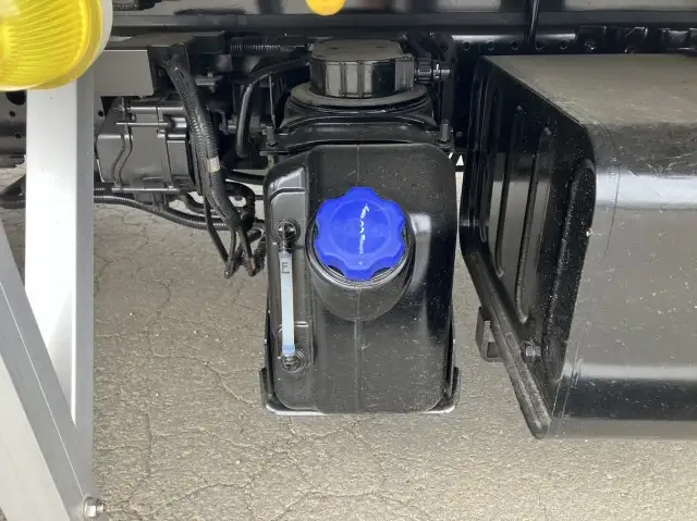 令和2年 いすゞ 4tアルミ平 62ワイド ベッド付き 床:木 積載:3,150㎏ 距離:38万㎞の画像26