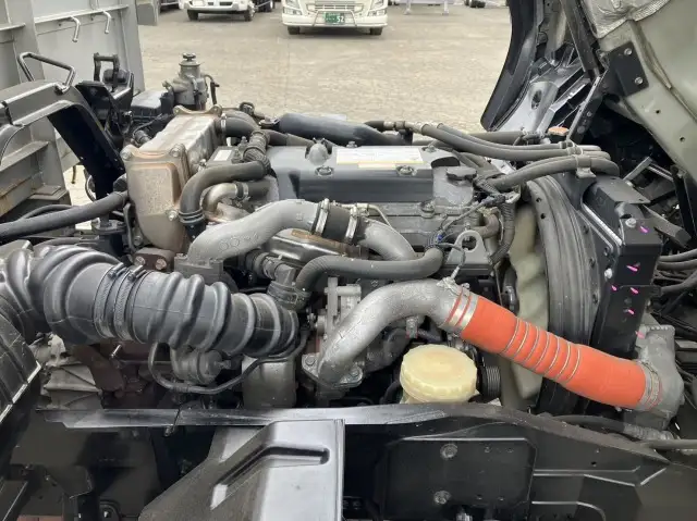 令和2年 いすゞ 4tアルミ平 62ワイド ベッド付き 床:木 積載:3,150㎏ 距離:38万㎞の画像46