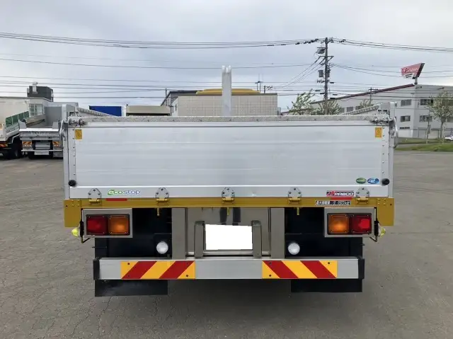 令和2年 いすゞ 4tアルミ平 62ワイド ベッド付き 床:木 積載:3,150㎏ 距離:38万㎞の画像6