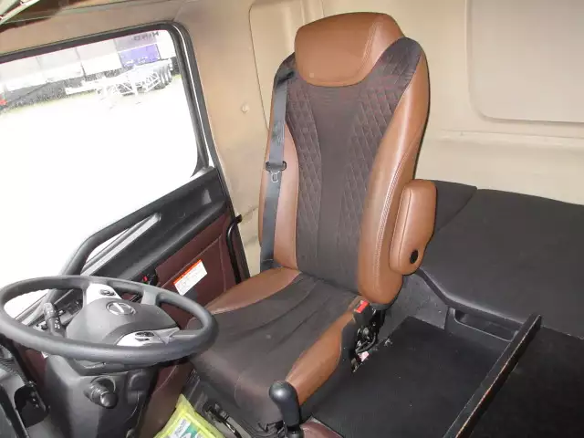 車検付(R7.4)平成30年 日野 低床4軸ウィング 380馬力 MT 積載:13,900kg リターダー バックモニター ETC2.0の画像50