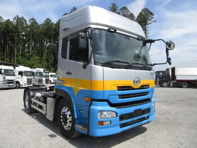 平成29年06月中古大型トラクタヘッド日産UDクオンの画像3