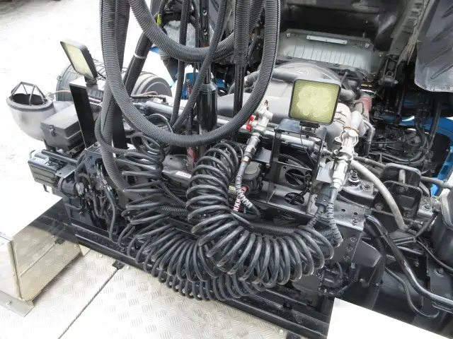 平成29年06月中古大型トラクタヘッド日産UDクオンの画像22