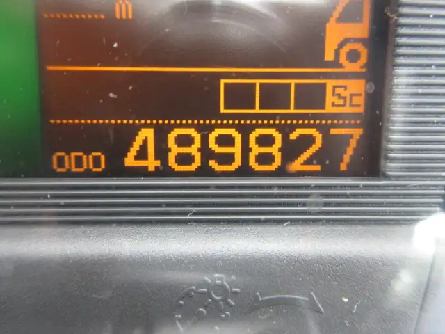 平成29年06月中古大型トラクタヘッド日産UDクオンの画像24