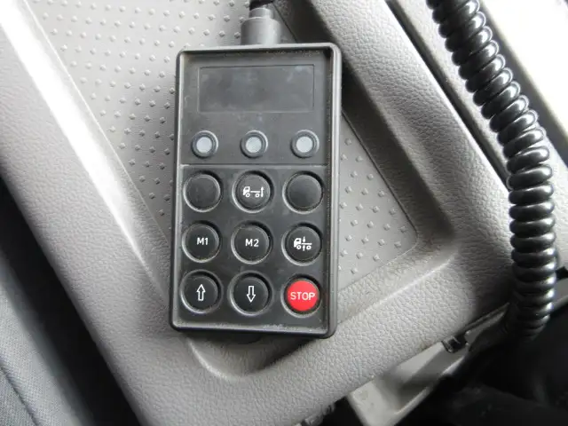 平成29年06月中古大型トラクタヘッド日産UDクオンの画像27