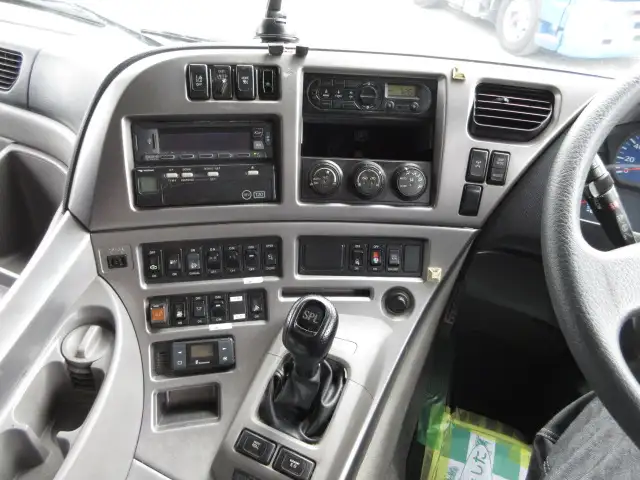 平成29年06月中古大型トラクタヘッド日産UDクオンの画像28