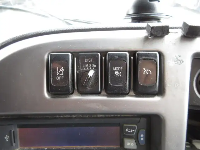 平成29年06月中古大型トラクタヘッド日産UDクオンの画像29