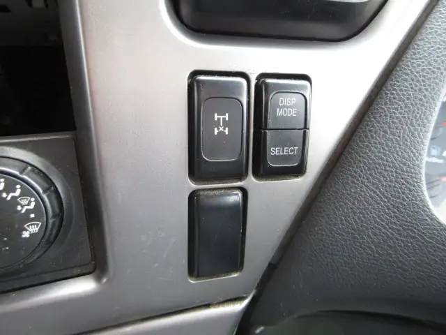 平成29年06月中古大型トラクタヘッド日産UDクオンの画像32