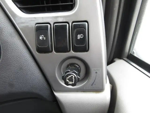 平成29年06月中古大型トラクタヘッド日産UDクオンの画像33