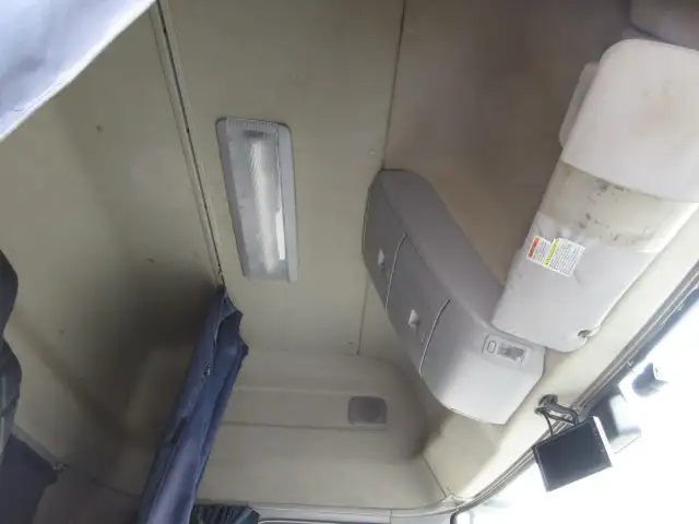 平成29年06月中古大型トラクタヘッド日産UDクオンの画像37