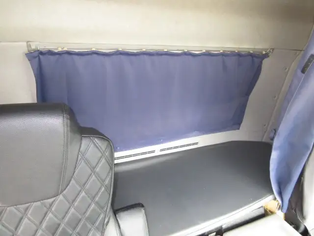 平成29年06月中古大型トラクタヘッド日産UDクオンの画像39