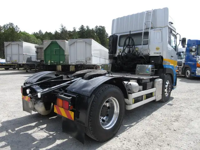 平成29年06月中古大型トラクタヘッド日産UDクオンの画像5