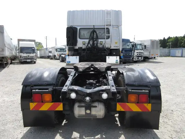 平成29年06月中古大型トラクタヘッド日産UDクオンの画像6