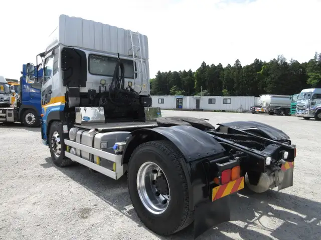 平成29年06月中古大型トラクタヘッド日産UDクオンの画像7