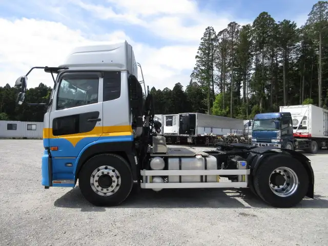 平成29年06月中古大型トラクタヘッド日産UDクオンの画像8