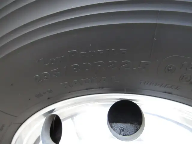 平成29年06月中古大型トラクタヘッド日産UDクオンの画像10