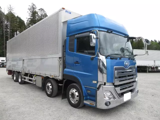 低走行!! 車検付(R6.6)平成30年 UD 低床4軸ウィング 390馬力 AT 積載:13,600kg バックモニター ETC2.0 ナビの画像3