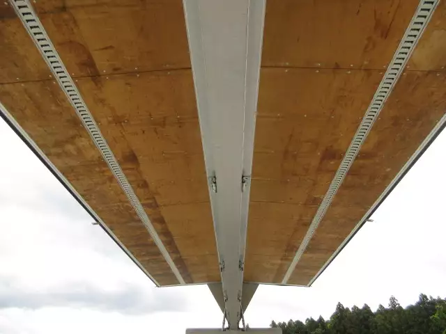 低走行!! 車検付(R6.6)平成30年 UD 低床4軸ウィング 390馬力 AT 積載:13,600kg バックモニター ETC2.0 ナビの画像36