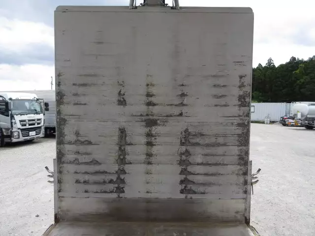 低走行!! 車検付(R6.6)平成30年 UD 低床4軸ウィング 390馬力 AT 積載:13,600kg バックモニター ETC2.0 ナビの画像37