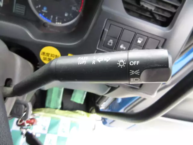 低走行!! 車検付(R6.6)平成30年 UD 低床4軸ウィング 390馬力 AT 積載:13,600kg バックモニター ETC2.0 ナビの画像49