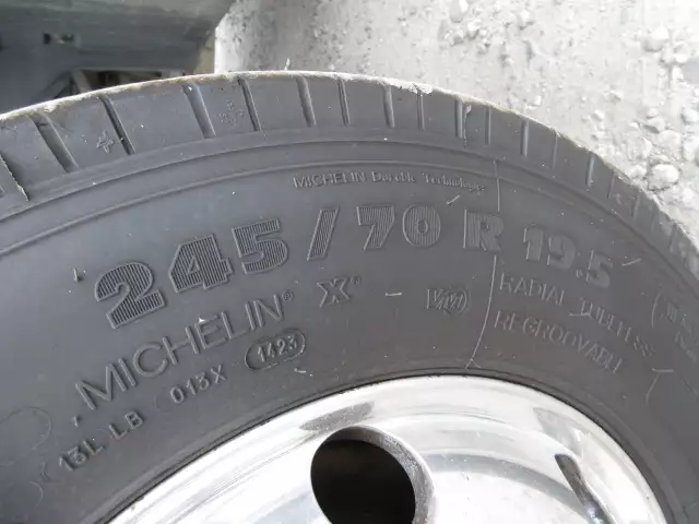 低走行!! 車検付(R6.6)平成30年 UD 低床4軸ウィング 390馬力 AT 積載:13,600kg バックモニター ETC2.0 ナビの画像10