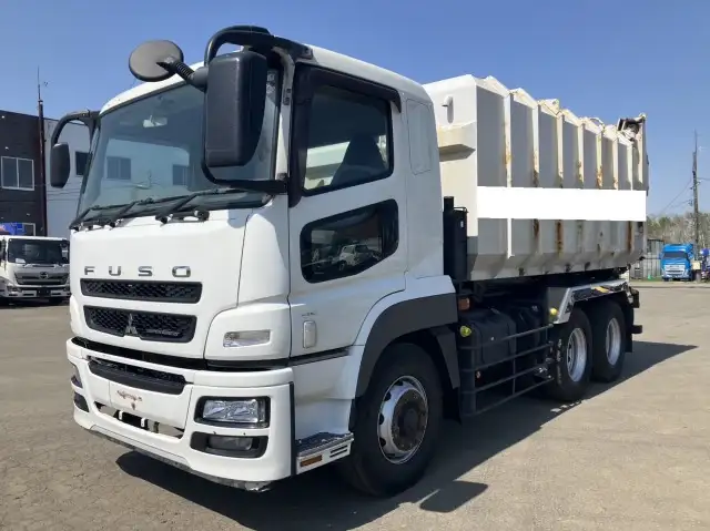 平成24年06月中古大型ミキサー車・高所作業車・その他特装車三菱ふそうスーパーグレートの画像1