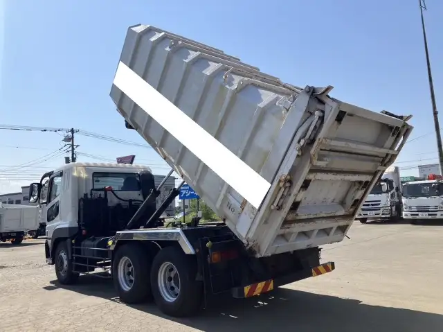 平成24年06月中古大型ミキサー車・高所作業車・その他特装車三菱ふそうスーパーグレートの画像12