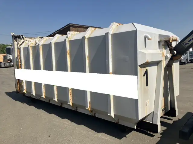 平成24年06月中古大型ミキサー車・高所作業車・その他特装車三菱ふそうスーパーグレートの画像16