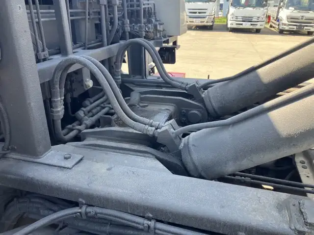 平成24年06月中古大型ミキサー車・高所作業車・その他特装車三菱ふそうスーパーグレートの画像23