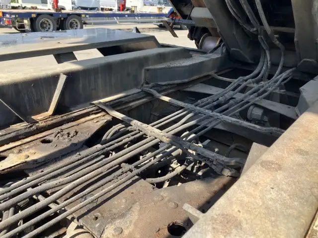 平成24年06月中古大型ミキサー車・高所作業車・その他特装車三菱ふそうスーパーグレートの画像24