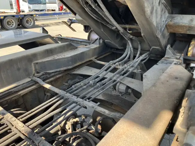 平成24年06月中古大型ミキサー車・高所作業車・その他特装車三菱ふそうスーパーグレートの画像28