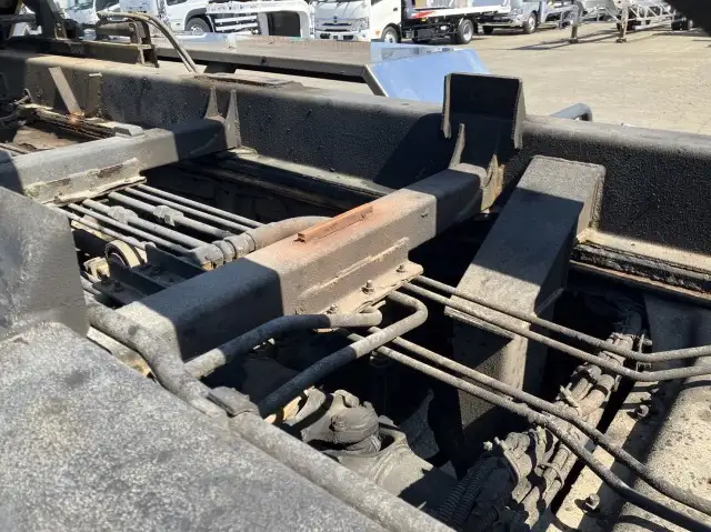 平成24年06月中古大型ミキサー車・高所作業車・その他特装車三菱ふそうスーパーグレートの画像29