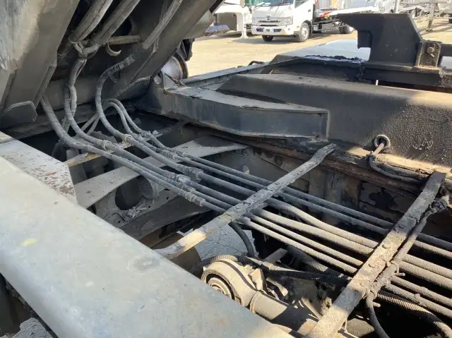 平成24年06月中古大型ミキサー車・高所作業車・その他特装車三菱ふそうスーパーグレートの画像31