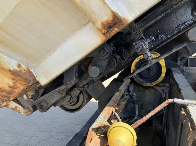 平成24年06月中古大型ミキサー車・高所作業車・その他特装車三菱ふそうスーパーグレートの画像33