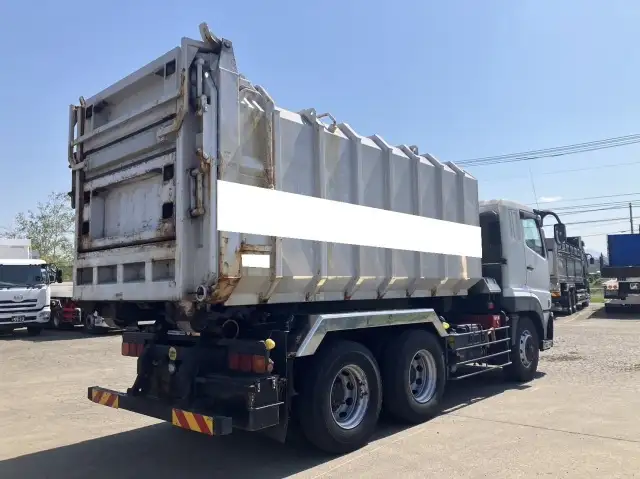 平成24年06月中古大型ミキサー車・高所作業車・その他特装車三菱ふそうスーパーグレートの画像5