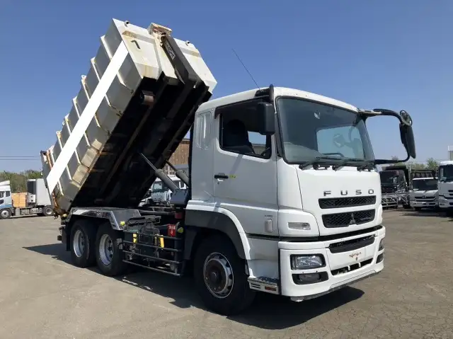 平成24年06月中古大型ミキサー車・高所作業車・その他特装車三菱ふそうスーパーグレートの画像10