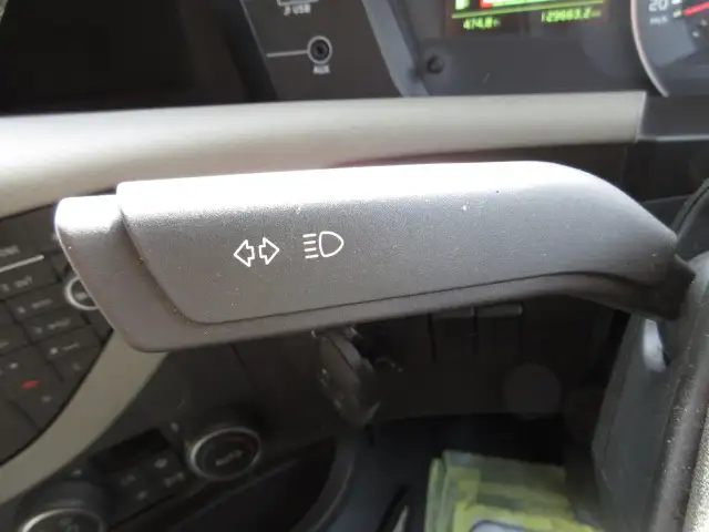 令和02年11月中古大型トラクタヘッド輸入車・その他ボルボの画像36