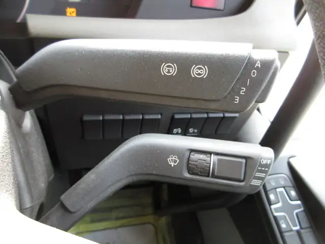 令和02年11月中古大型トラクタヘッド輸入車・その他ボルボの画像37