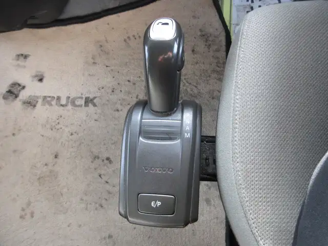 令和02年11月中古大型トラクタヘッド輸入車・その他ボルボの画像39