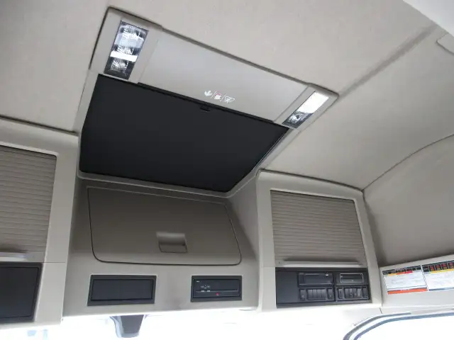 令和02年11月中古大型トラクタヘッド輸入車・その他ボルボの画像40