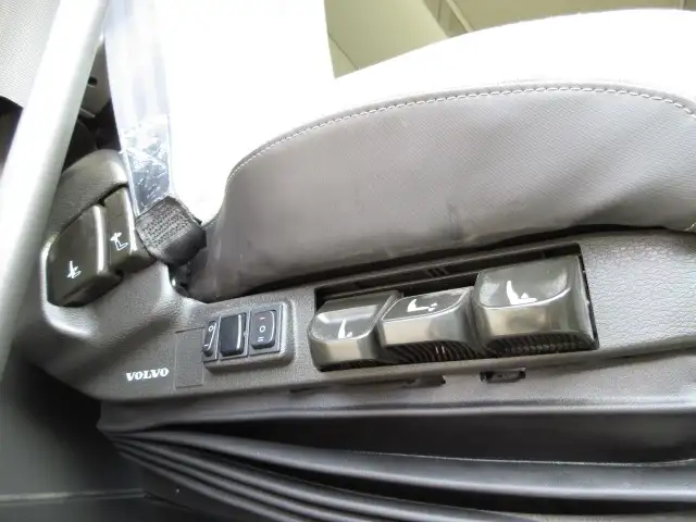 令和02年11月中古大型トラクタヘッド輸入車・その他ボルボの画像48